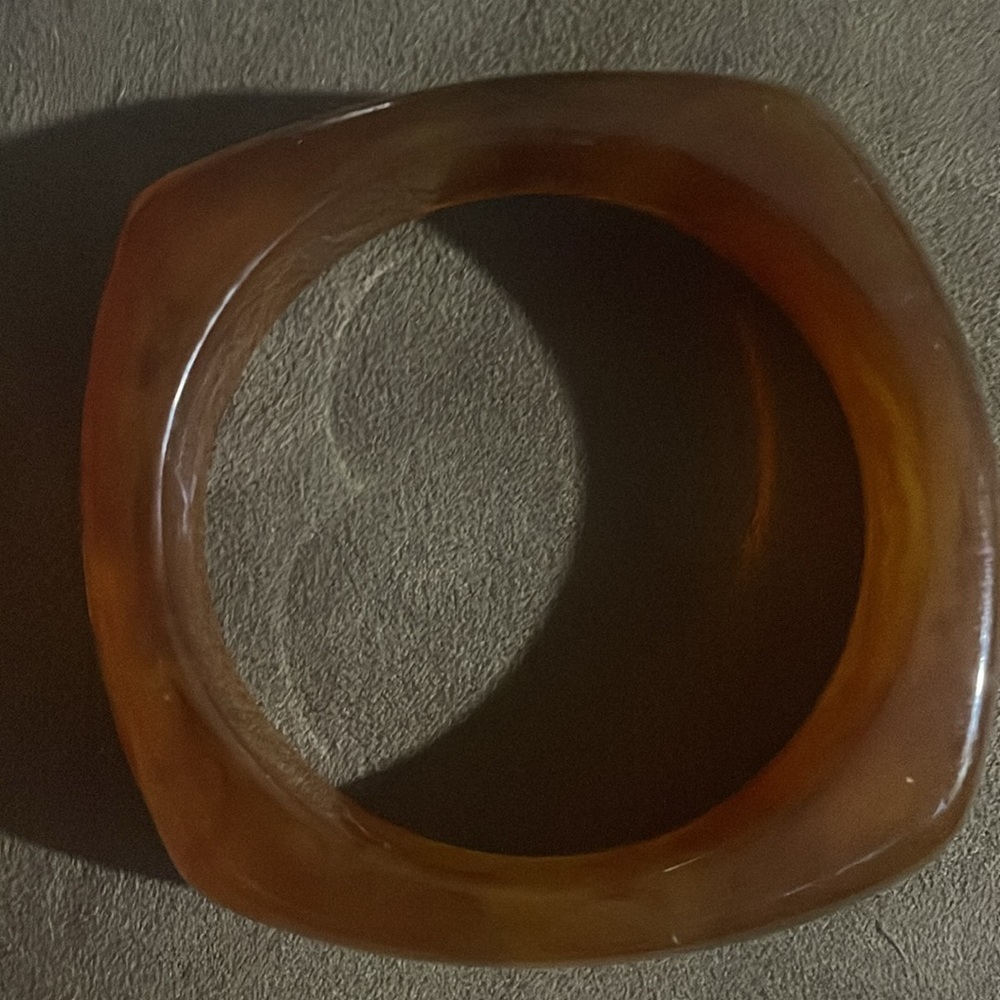 Vintage Lucite Yellow And Brown Square Bangles - image 5